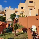 홈스테이 Cozy In Terraced House