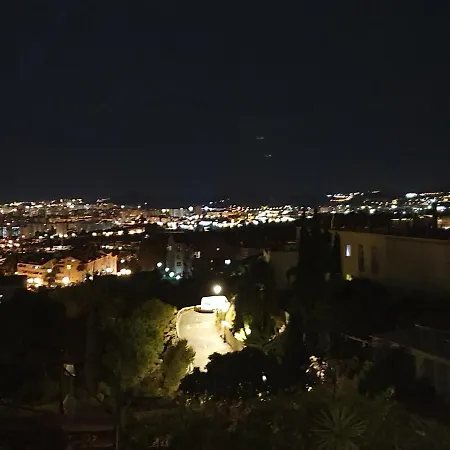 Quarto em Acomodações Particulares Cozy In Terraced House *