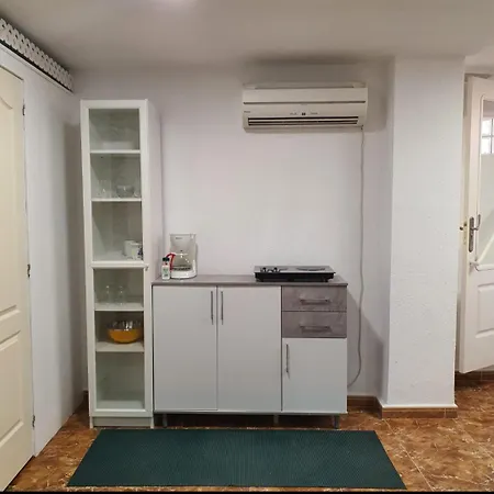 Cozy In Terraced House Rum i privatbostad Fuengirola