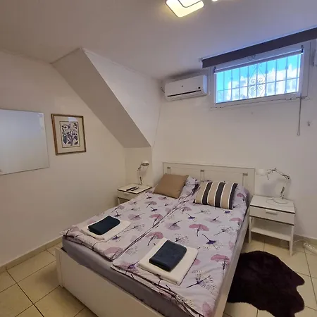 Cozy In Terraced House *