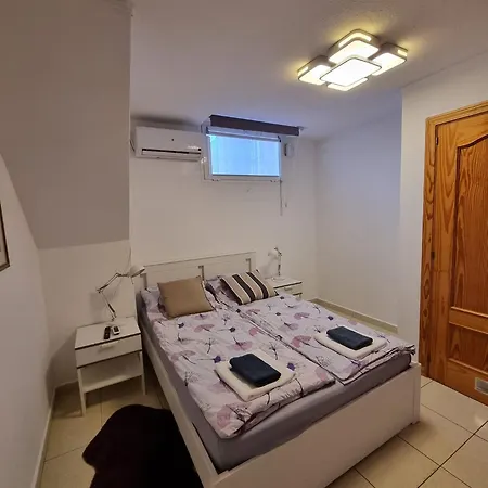 Cozy In Terraced House Homestay Fuengirola