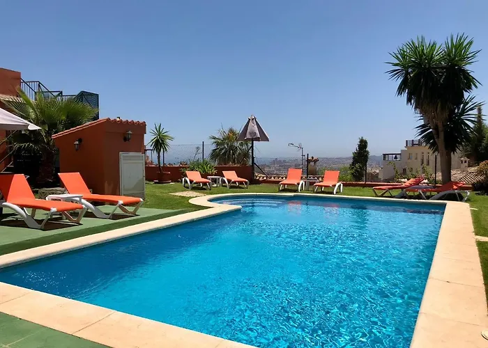 Cozy In Terraced House Séjour chez l'habitant *