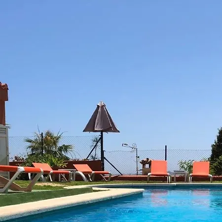 Cozy In Terraced House Séjour chez l'habitant