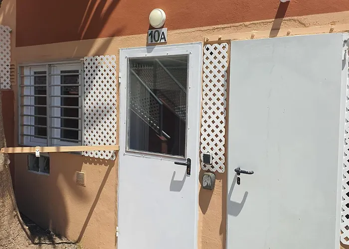 Cozy In Terraced House Homestay Fuengirola