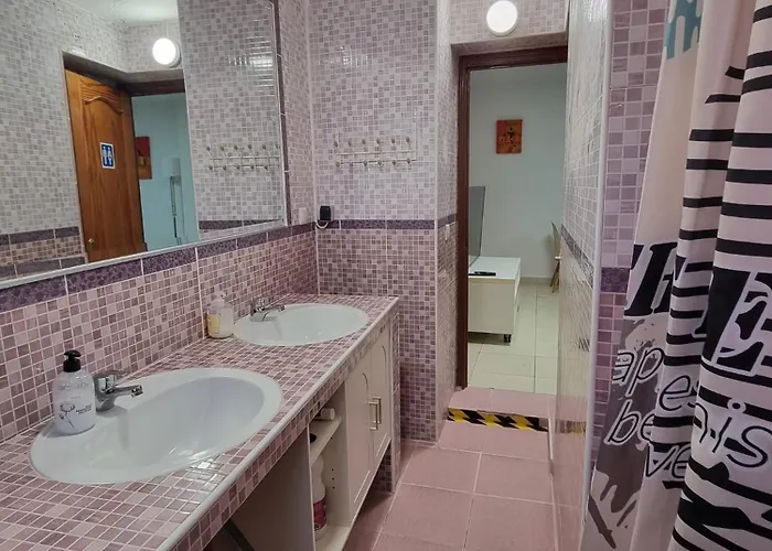 Cozy In Terraced House Homestay *