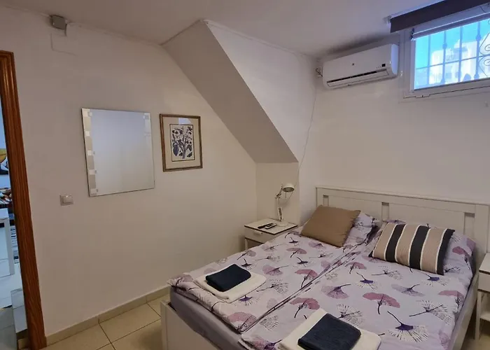 Cozy In Terraced House Homestay *