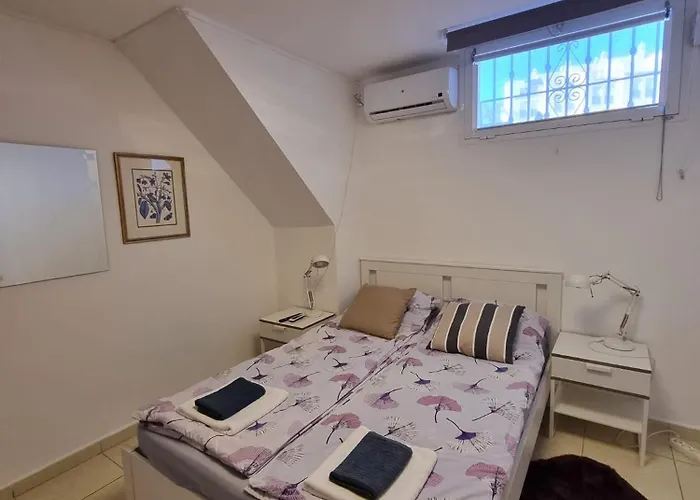 Cozy In Terraced House *