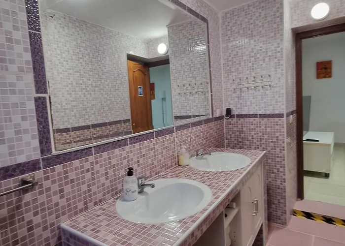 ホームステイ Cozy In Terraced House *