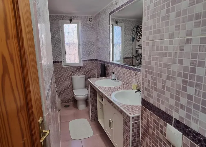 Cozy In Terraced House ホームステイ